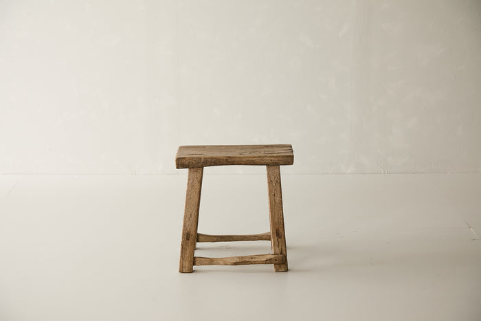 (GAZ154-AF16) Vintage Ranch Stool (20x12x20)