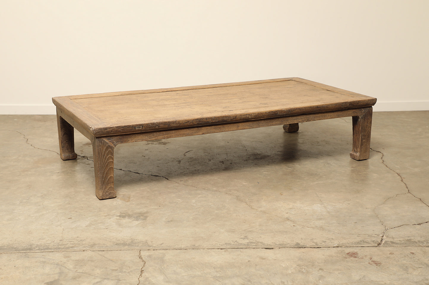 (GAW022) Vintage Elm Coffee Table - Circa 1925 (81x41x18)