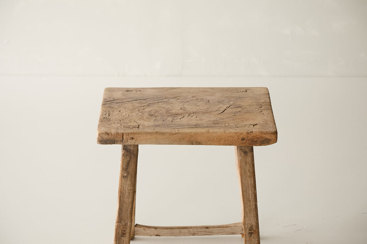 (GAZ154-AF15) Vintage Ranch Stool (19x14x20)