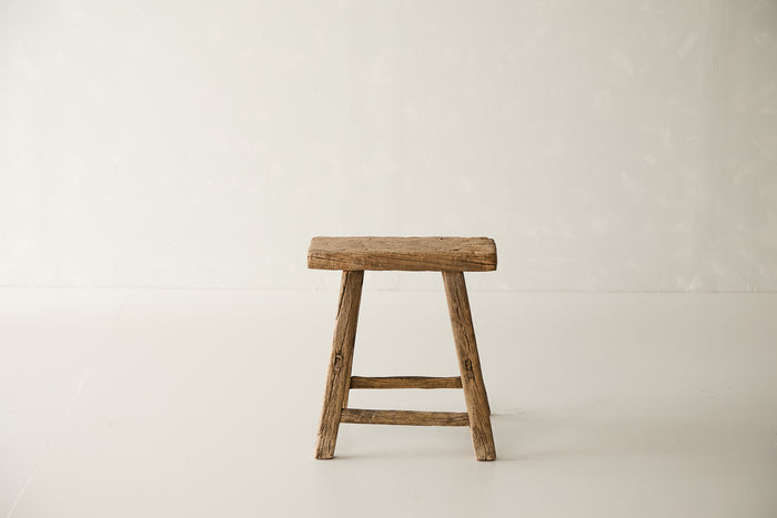 (GAZ154-AF22) Vintage Ranch Stool (19x10x20)