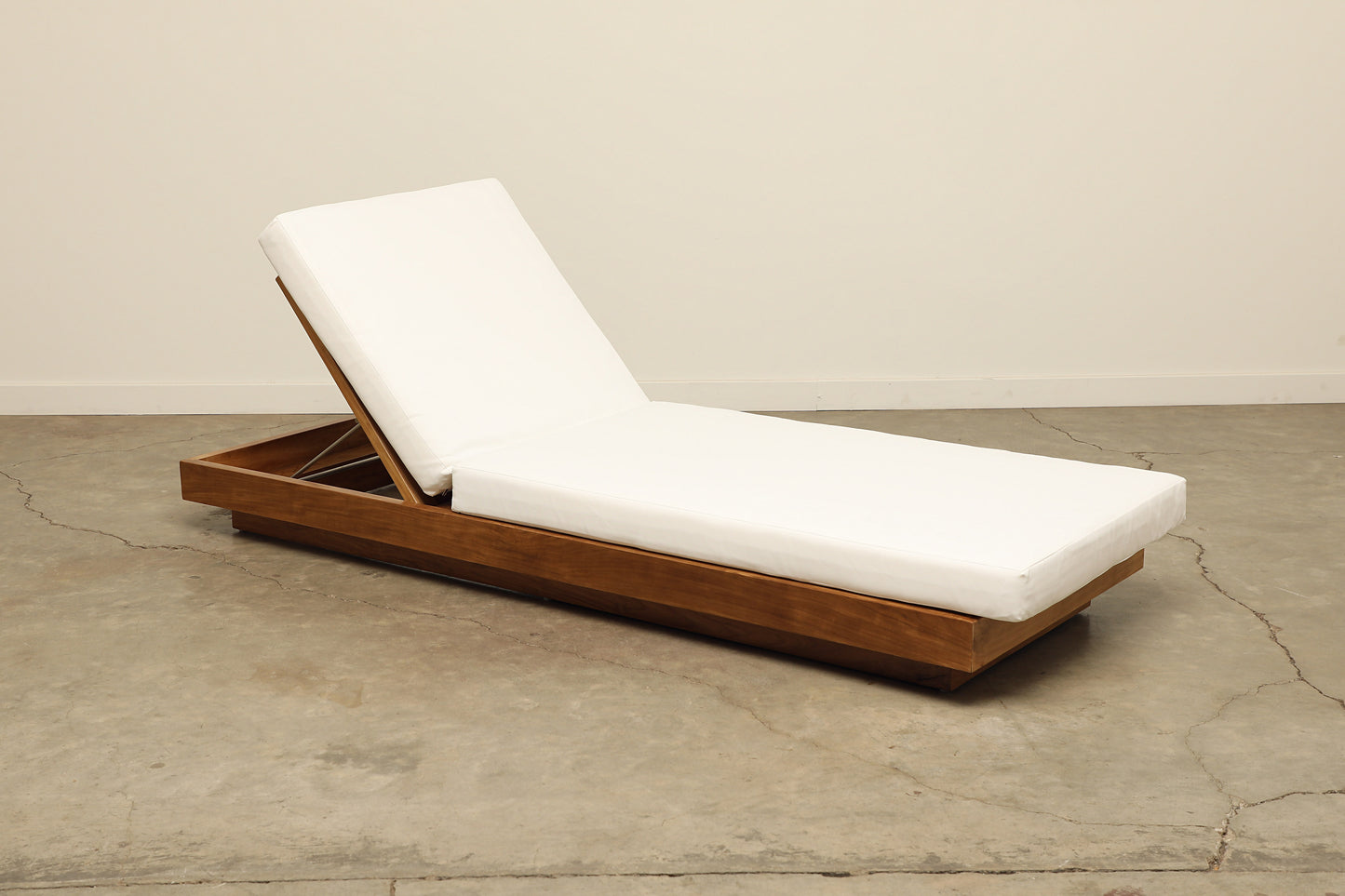 Armless solid teak wood Del Mar Outdoor Chaise Lounge with ivory cushion