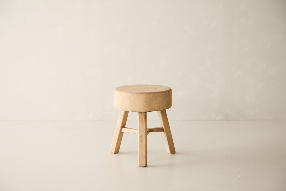 {{ product.title }}