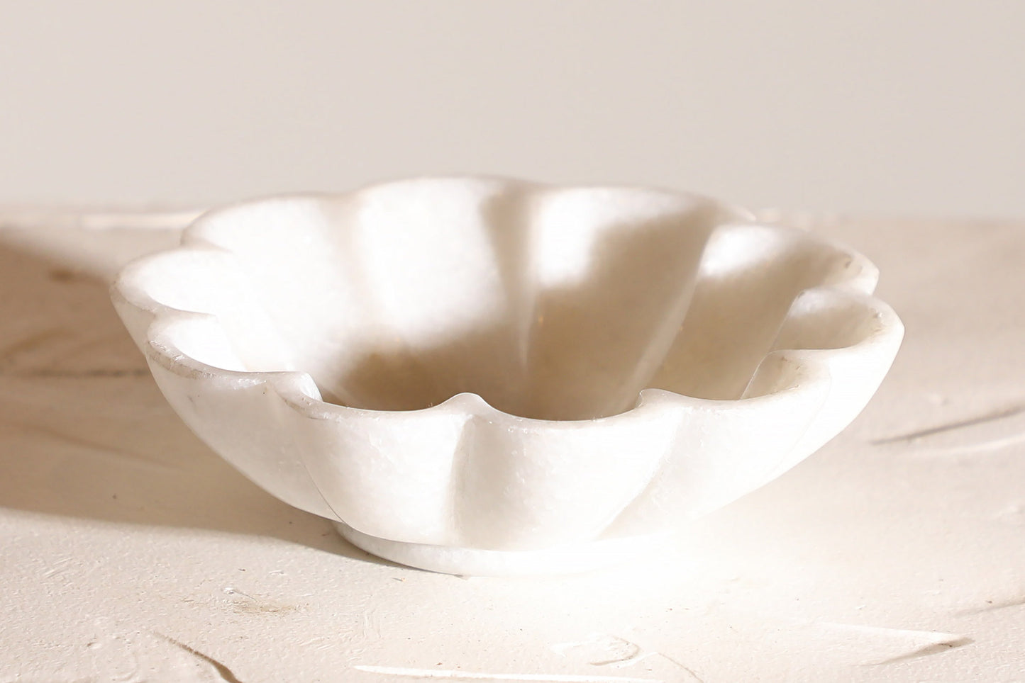 Marble Bowl - Tulip Edge