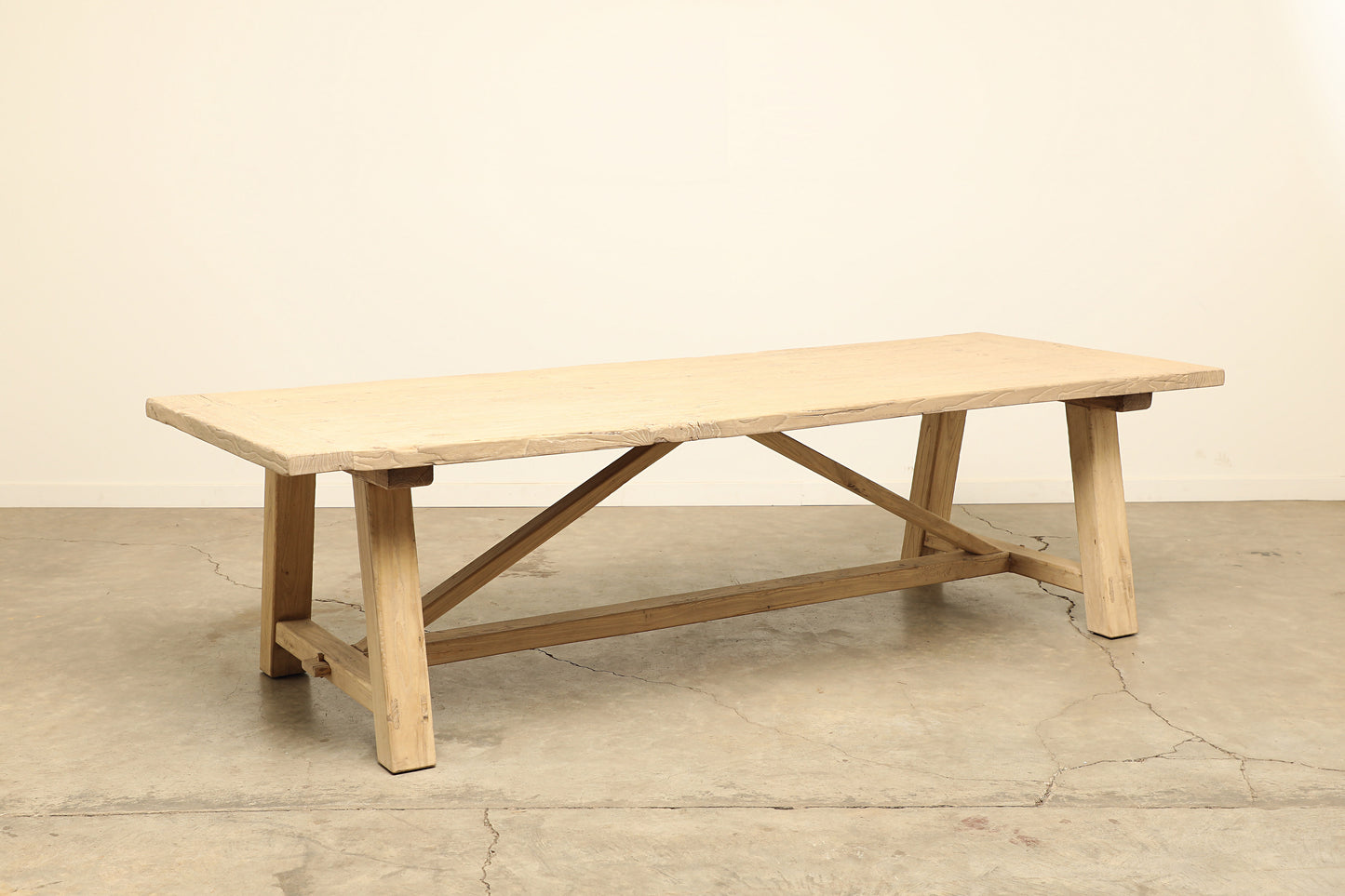 Carolina Dining Table