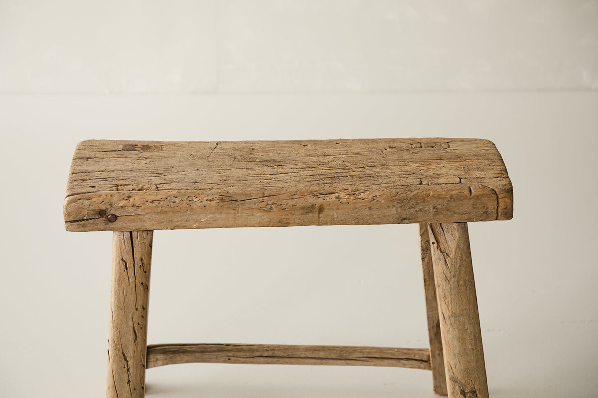 (GAZ154-AF18) Vintage Ranch Stool (27x10x20)
