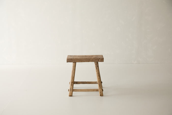(GAZ154-AF14) Vintage Ranch Stool (20x11x20)