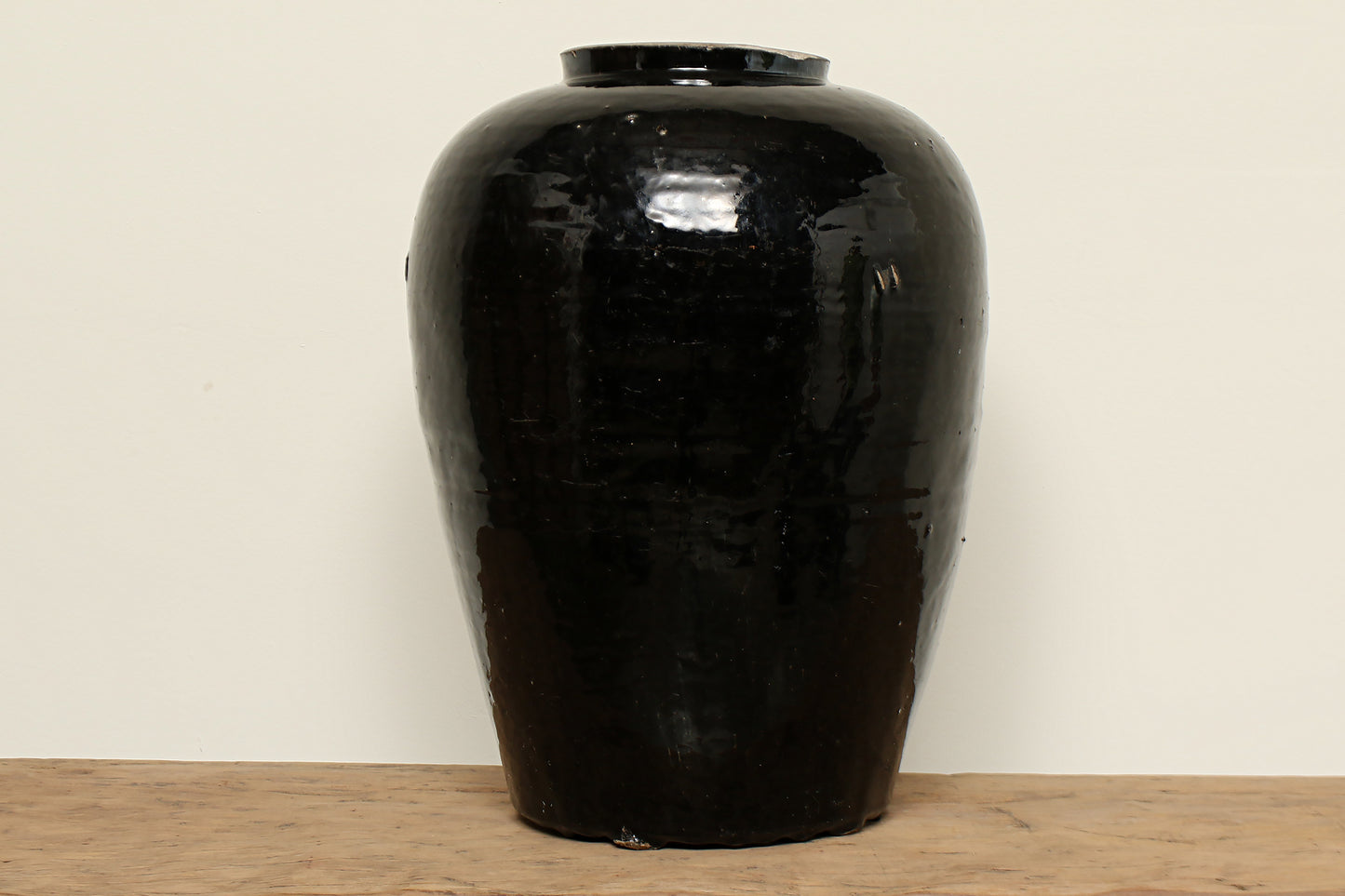 (GAQ017)  Vintage Lacquer Pot - Circa 1900 (16x16x20)