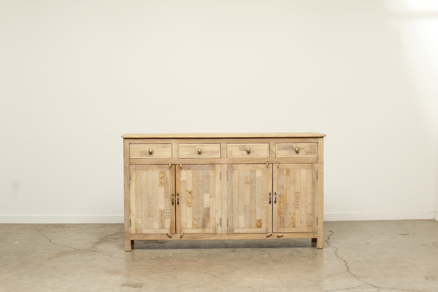 (KK087) Carver Sideboard (72x16x41)