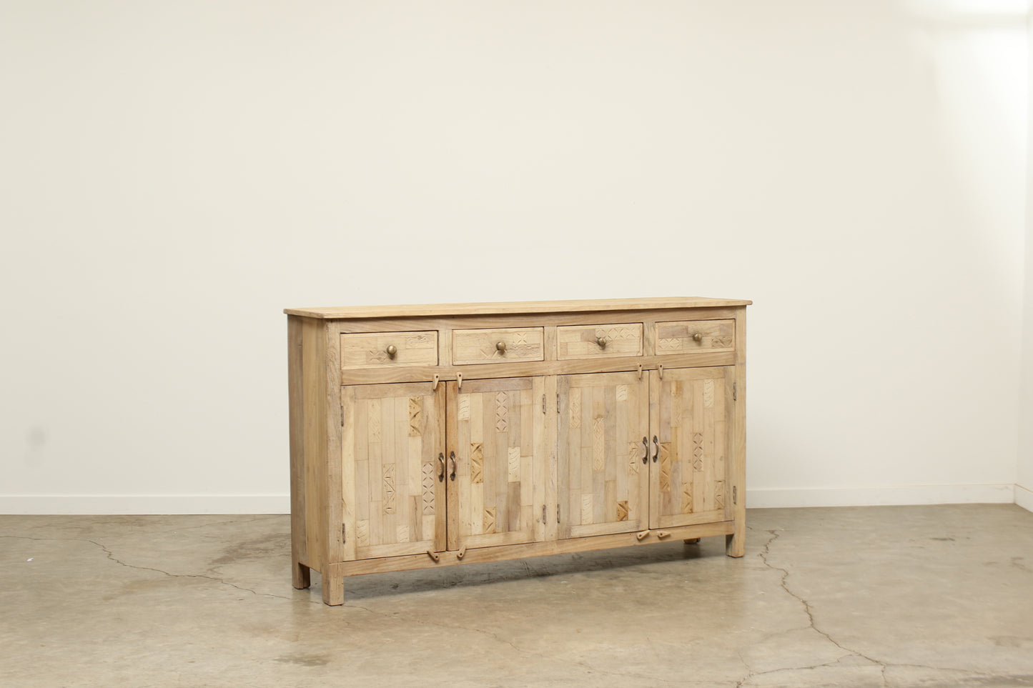 (KK087) Carver Sideboard (72x16x41)