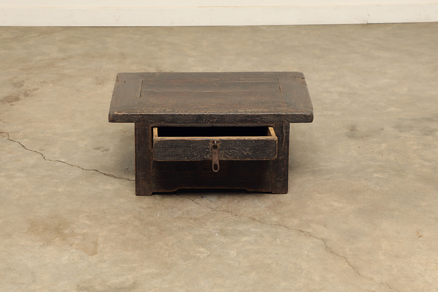 (GAV060) Vintage Kang Table - Circa 1900 (25x17x11)