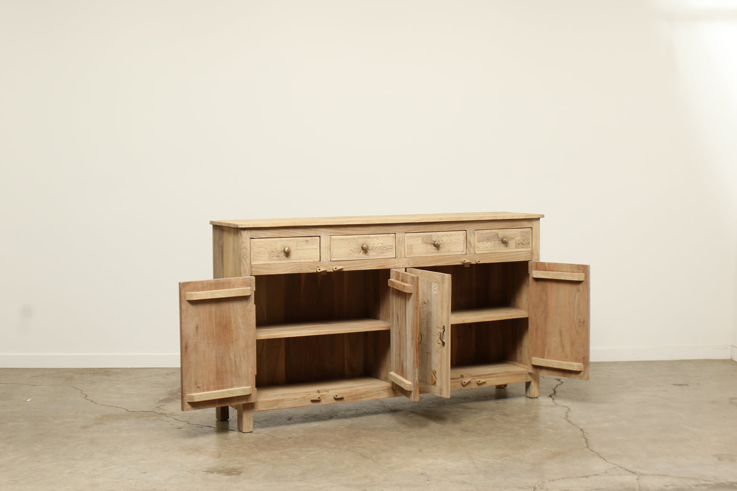 (KK087) Carver Sideboard (72x16x41)