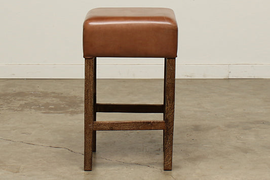 (MM251) Rodeo Counter Stool (17x17x28)