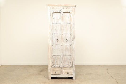 (SCG067) Vintage Cabinet (32x16x81)