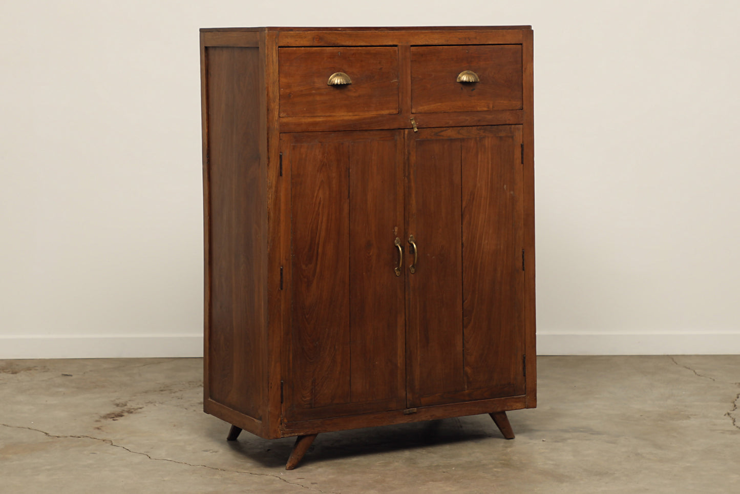 (SCP049) Vintage Cabinet (39x21x55)
