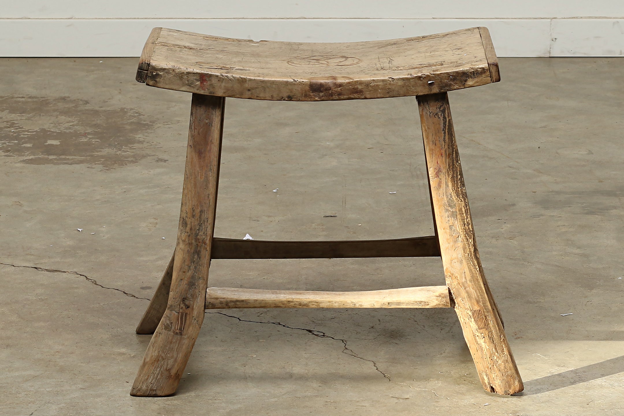 Vintage saddle online stool