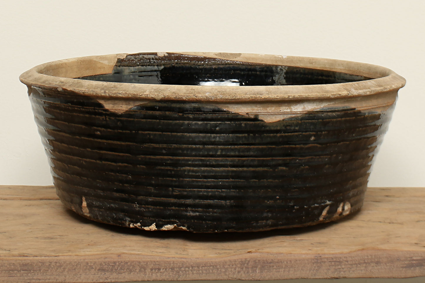 Vintage Lacquer Pot - Circa 1900