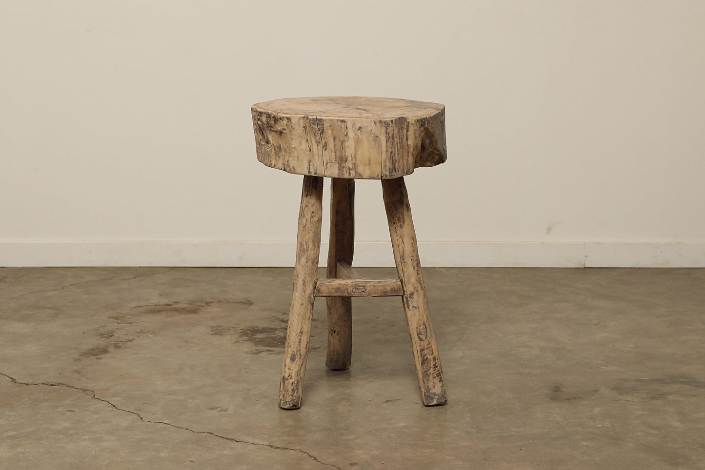 (GAT105) Willow Side Table (19x18x30)