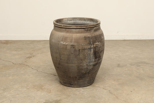 (GAV037) Vintage Shanxi Water Pot - Circa 1820 (24x24x29)