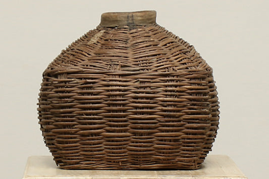 (GAL005) Vintage Woven Basket (24x20x22)