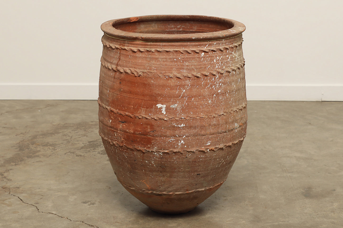 (IWB410) Vintage Turkish Dagar Pot (22x22x29)