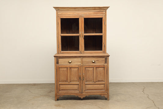 (LHE066) Vintage Teak & Glass Cabinet (46x18x77)