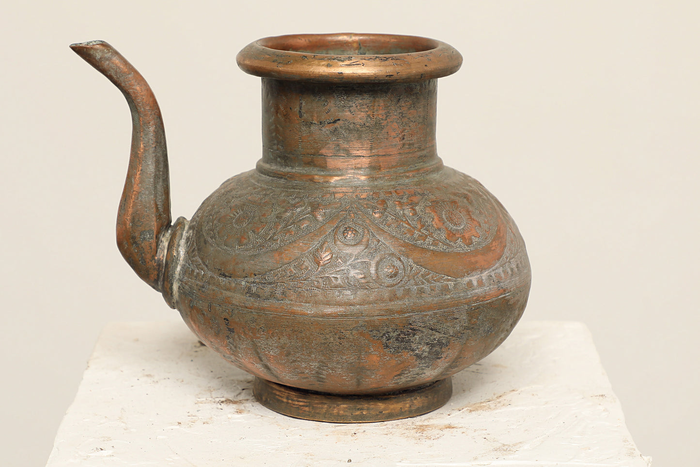 (SCP011) Vintage Brass Teapot (8x8x10)