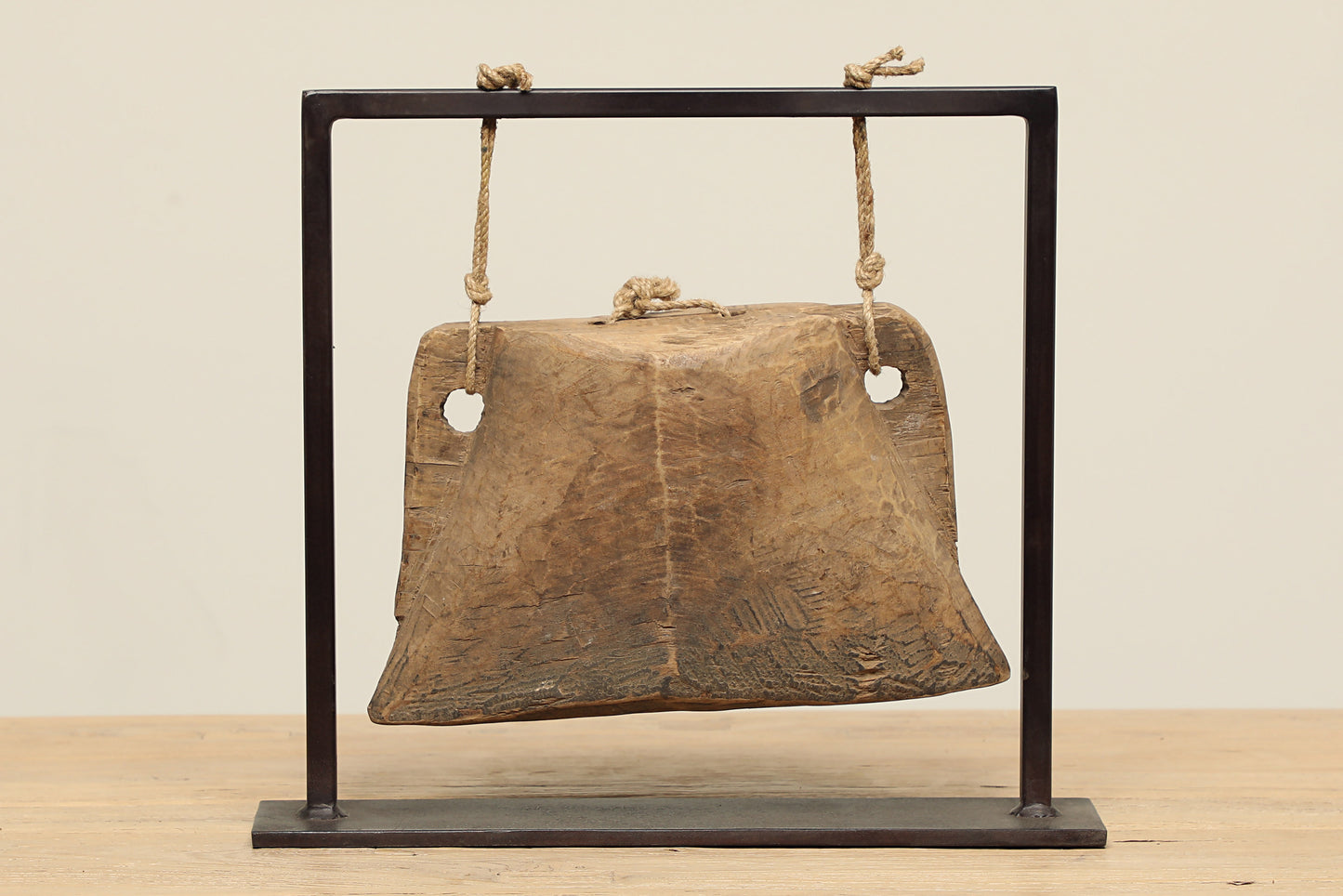 (PP072 ) Vintage Wooden Cow Bell